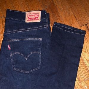 Levi slimming skinny jeans